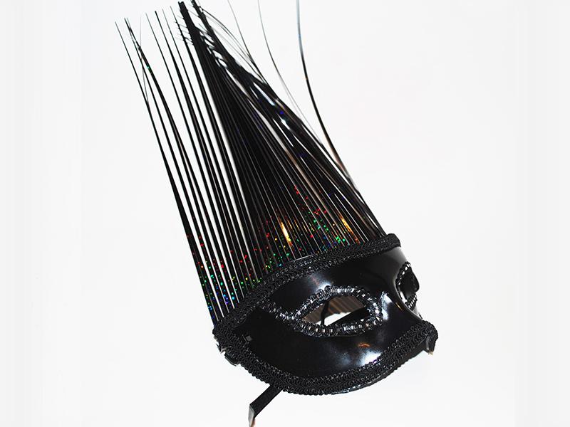 Mascara Puntas Altas Negra - Airy - Carnaval Online