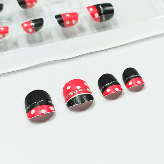 Uñas postizas polka