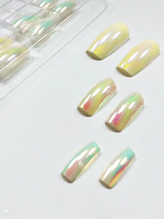 Uñas postizas nacarado blanco