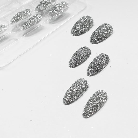 Uñas postizas glitter plateado