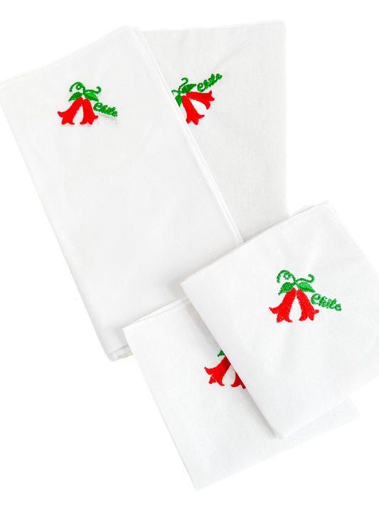 Panuelo de cueca bordado copihue 30x30 cm, paquete de 12 unidades