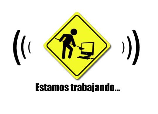ZOMBIE ARRRASTRANDOSE LUZ SONIDO Y MOVIMINENTO 106 CM